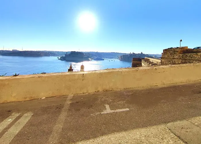 Port 531 Savynomad Harbour Residences Wow Views Holiday home Valletta